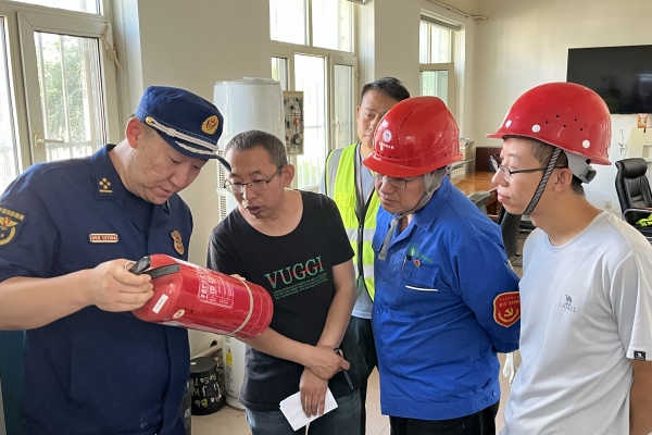 內(nèi)蒙古電力公司烏海千里山供電公司：蒙電愛(ài)心光明行，用電無(wú)憂(yōu)筑防線(xiàn)