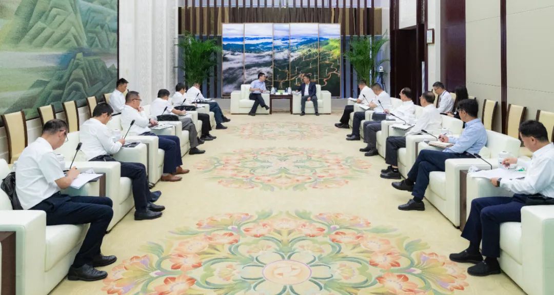 國家電投黨組書記、董事長劉明勝會見上海電氣黨委書記、董事長吳磊