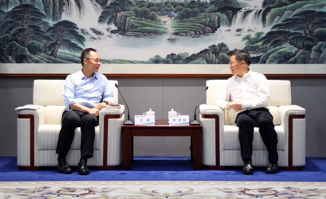 中國電氣裝備黨委書記、董事長李洪鳳會(huì)見銀河證券黨委書記、董事長王晟