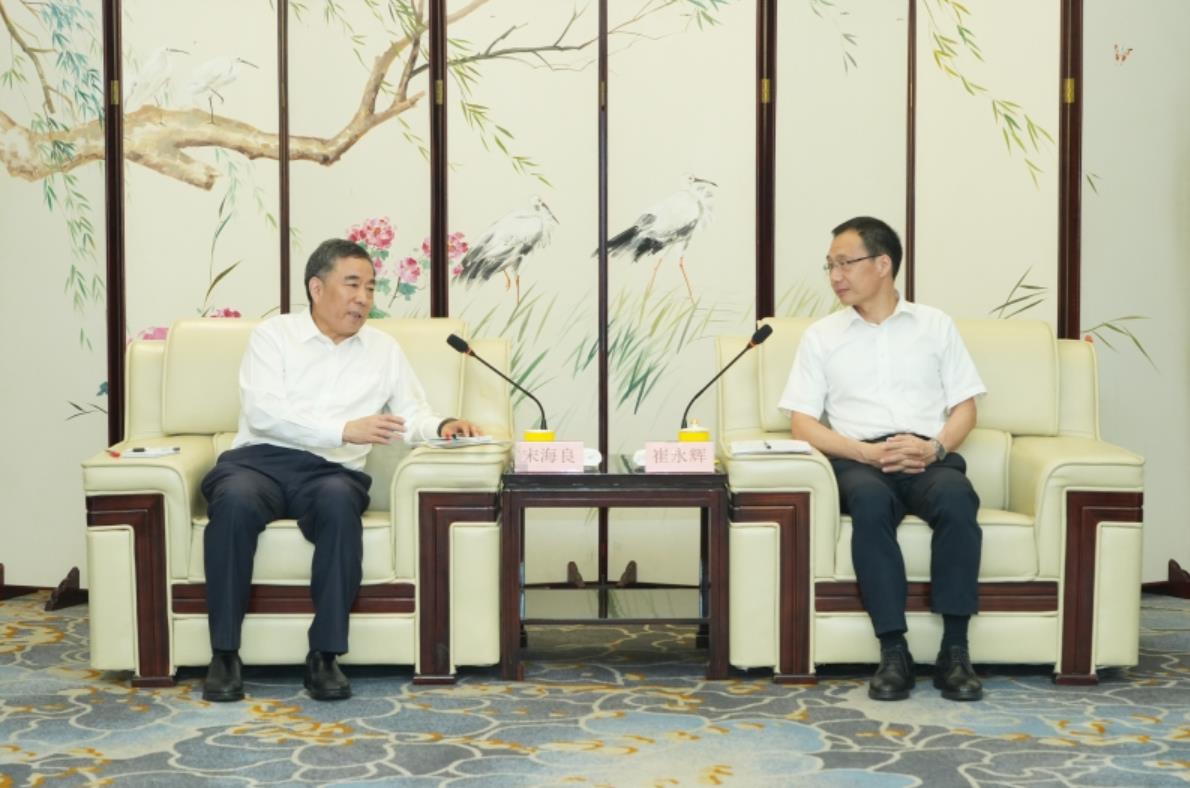 中國能建黨委書記、董事長宋海良與福建省委常委、廈門市委書記崔永輝會談