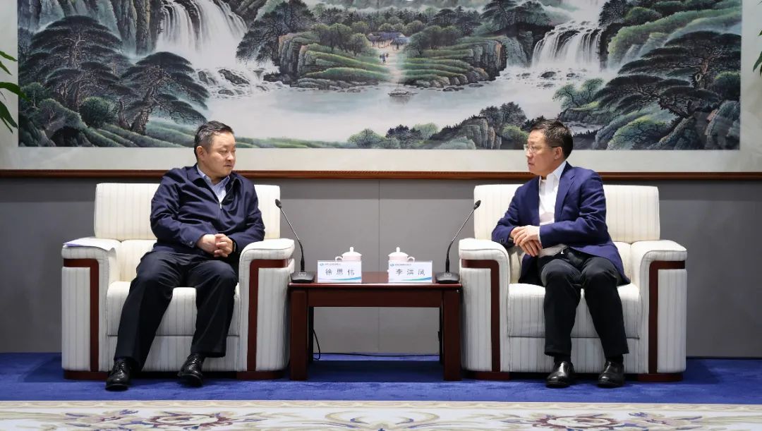 中國(guó)電氣裝備黨委書記、董事長(zhǎng)李洪鳳會(huì)見中國(guó)