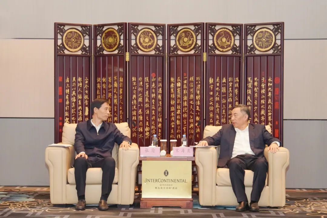 中國(guó)能建黨委書(shū)記、董事長(zhǎng)宋海良與菏澤市委書(shū)記張倫會(huì)談
