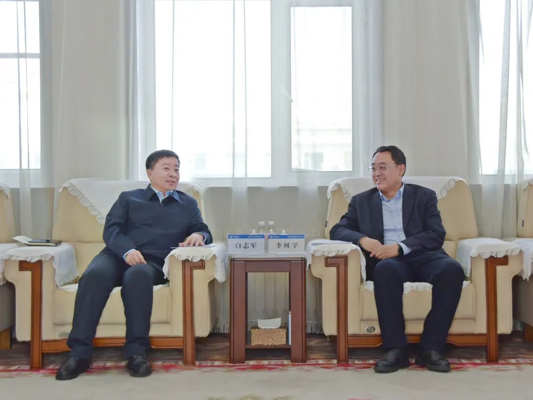華能蒙東公司總經(jīng)理、黨委副書記李樹學(xué)會見扎蘭屯市委書記白志軍