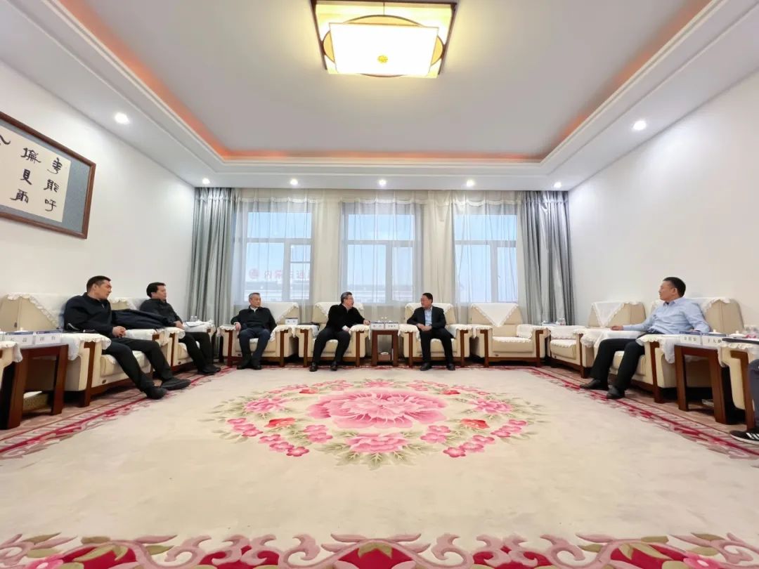 華能蒙東公司總經(jīng)理、黨委副書記李樹學(xué)會見中國石油內(nèi)蒙古銷售公司執(zhí)行董事、黨委書記楊杰