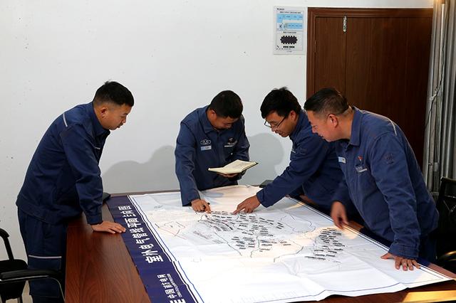 貴州興義供電局研發(fā)“智電擎鋒”機(jī)器人，實(shí)現(xiàn)營(yíng)配協(xié)同新突破