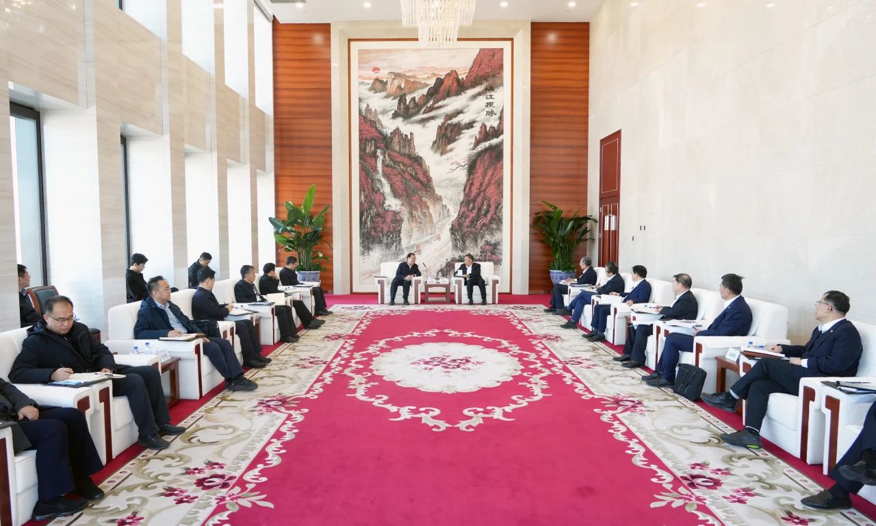 中國能建董事長宋海良、總經(jīng)理倪真與中國南水北調(diào)集團董事長汪安南、總經(jīng)理孫志禹會談