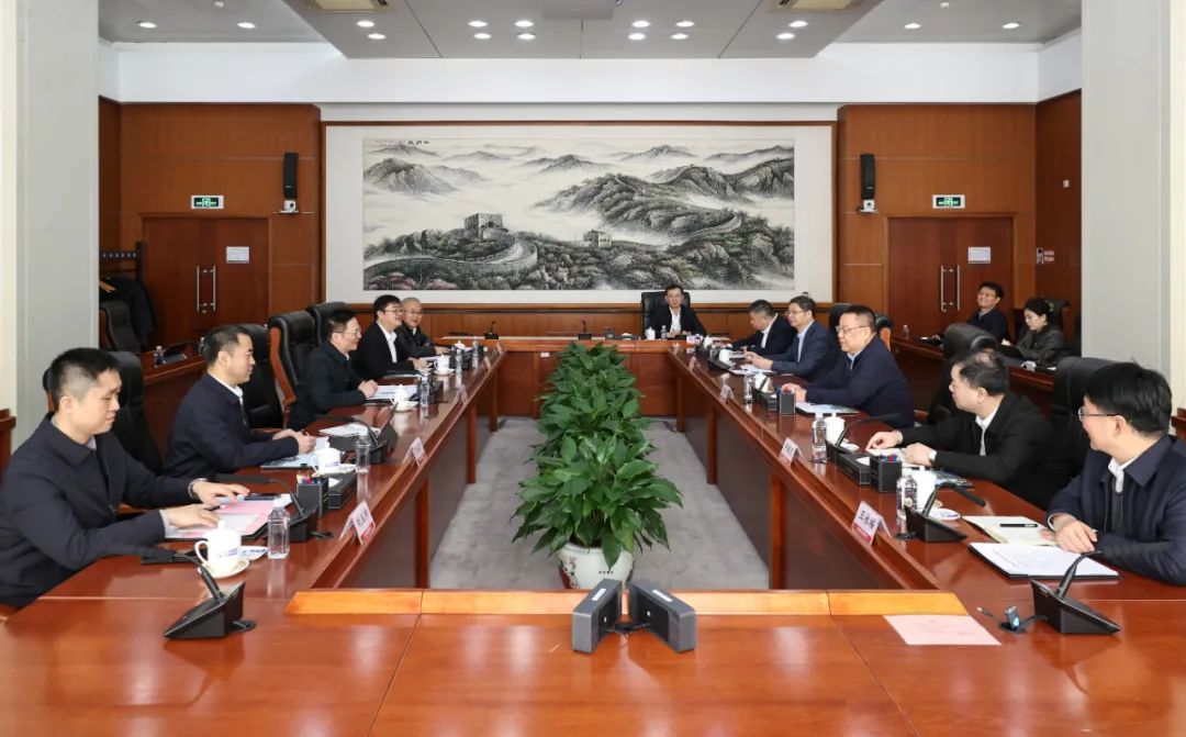 中核集團會見哈電集團總經(jīng)理、黨委副書記黃偉一行