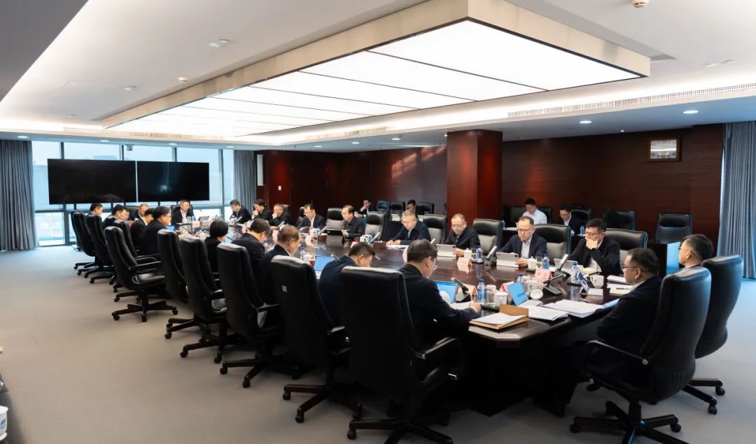 中國(guó)華電黨組傳達(dá)學(xué)習(xí)習(xí)近平總書(shū)記近期重要講話(huà)和重要指示精神、上級(jí)重要會(huì)議精神