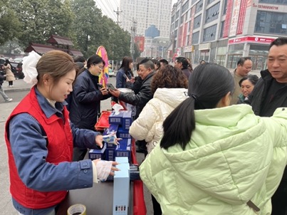 貴州遵義正安供電局：供電送祝福，情暖返鄉(xiāng)路