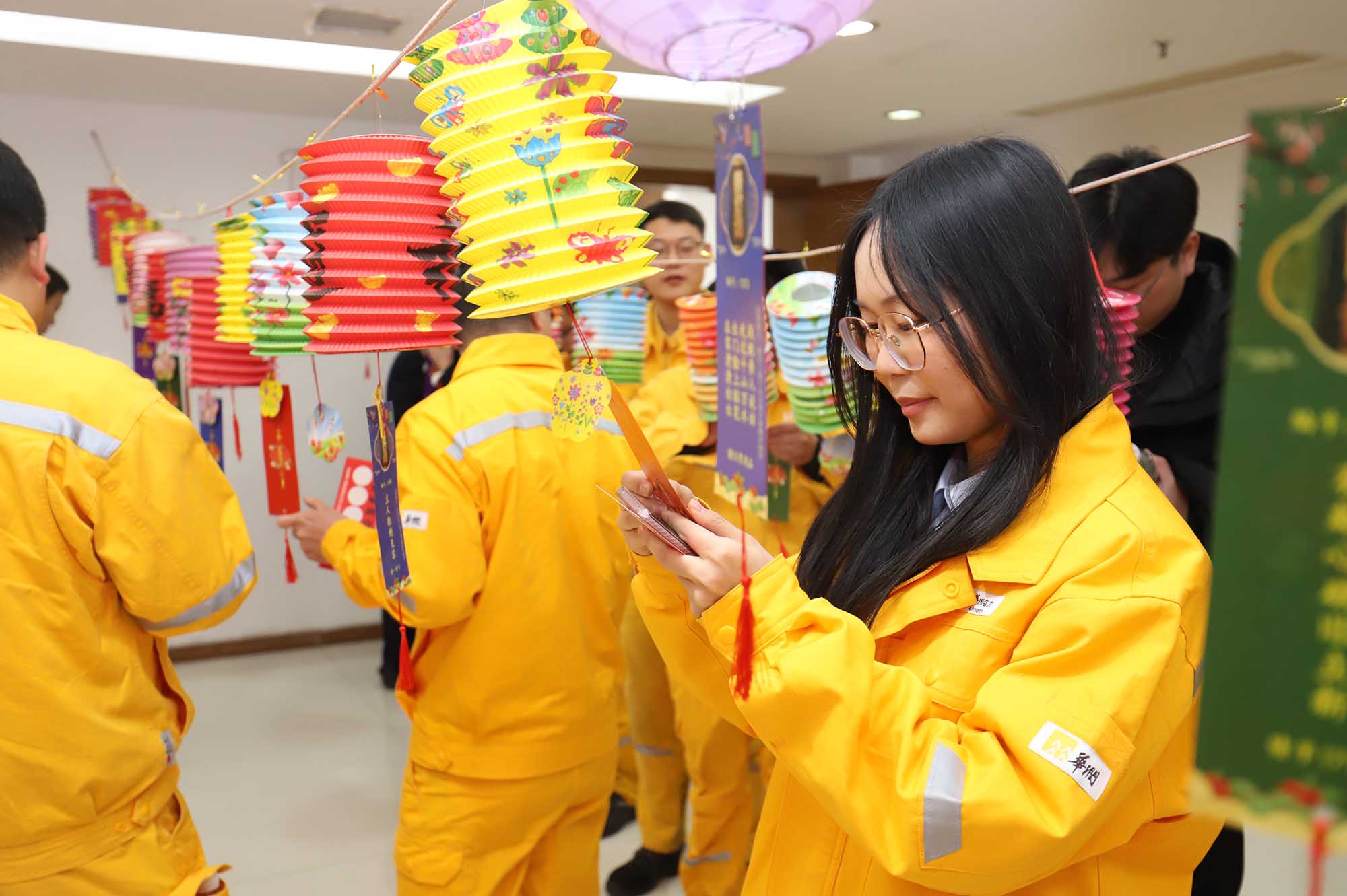 華潤(rùn)電力漣源公司開(kāi)展廉潔燈謎慶元宵活動(dòng)