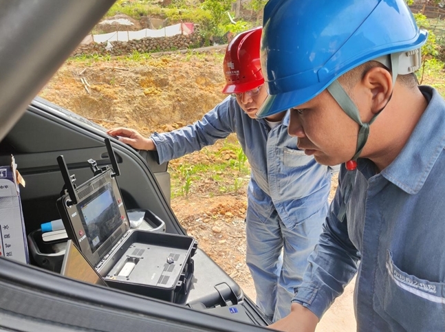 田東供電局：“哨兵模式”精準狙擊缺陷隱患 為電網(wǎng)加裝“智能天眼”