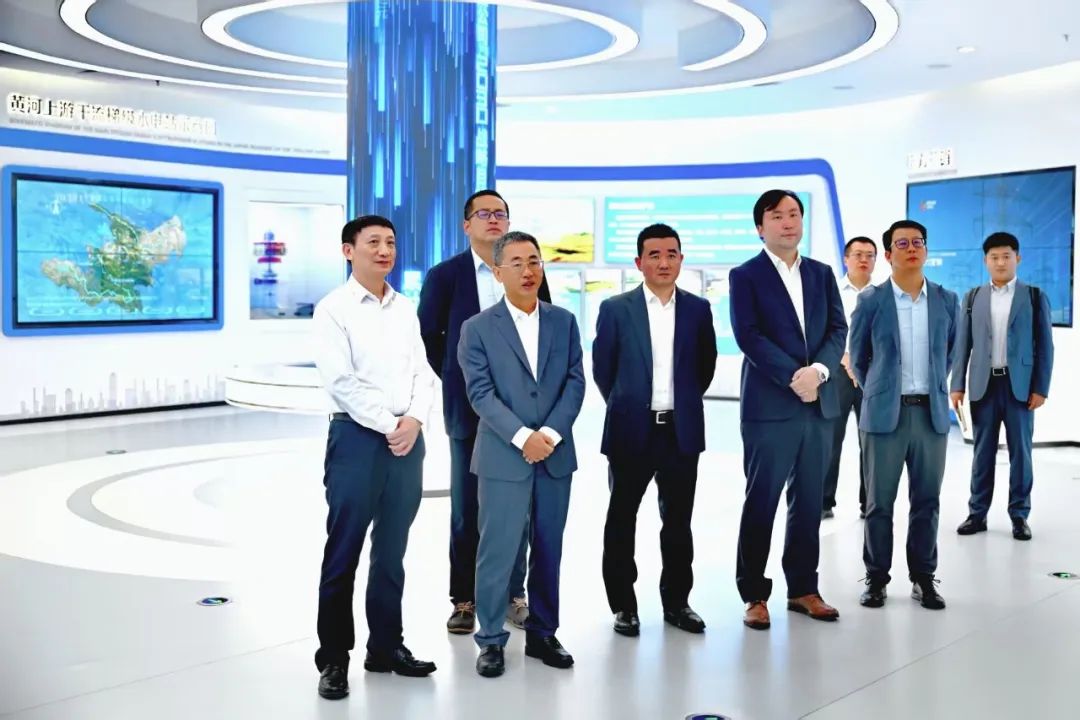 黃河公司黨委書記、董事長姚小彥會見華為董事、華為數字能源總裁侯金龍