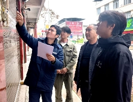 湖北通城：供電員工上門，解惑用戶“多扣”電費之謎