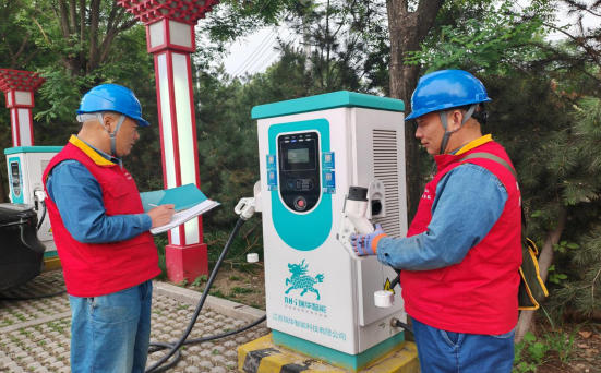 國網渭南供電公司：充電樁安全“大體檢” 護航出行“電力十足”